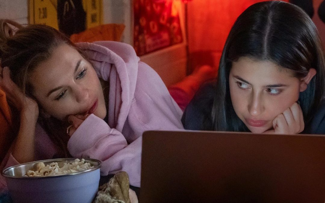 Roommates (dir. Chandler Levack)