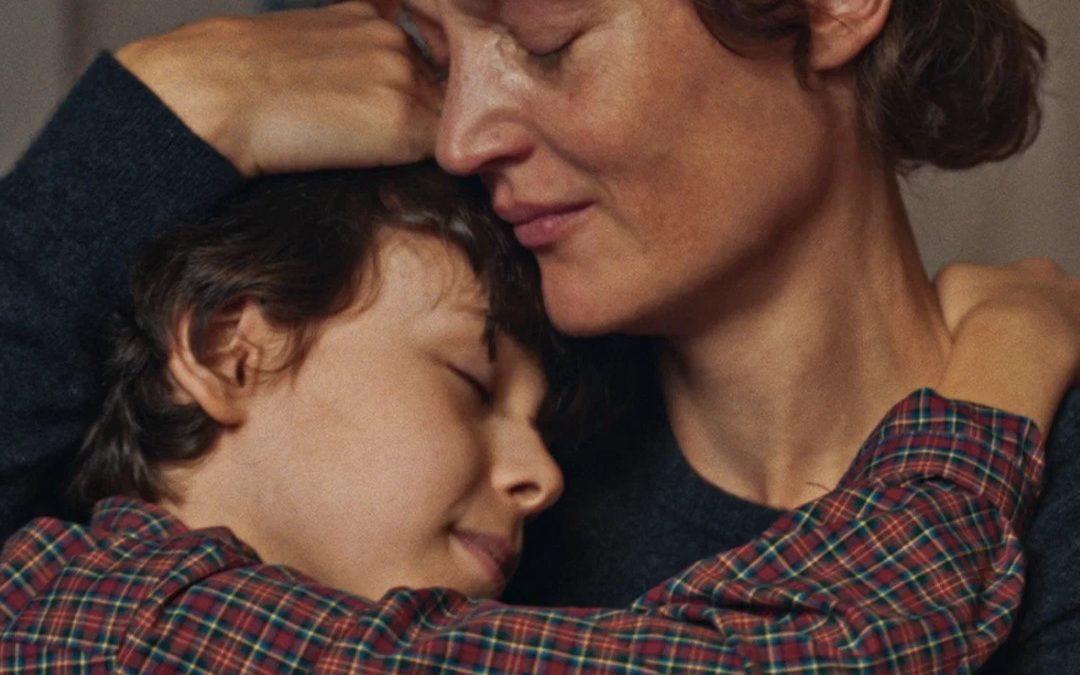 Love Me Tender (dir. Anna Cazenave Cambet)